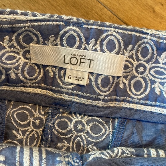 LOFT Embroidered Riviera Short - Picture 4 of 9